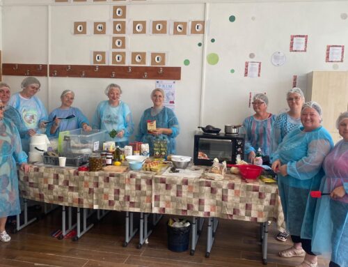 Proiectul PRIM: Au demarat activitățile practice pentru cursanții de la cursul Ajutor de Bucătar
